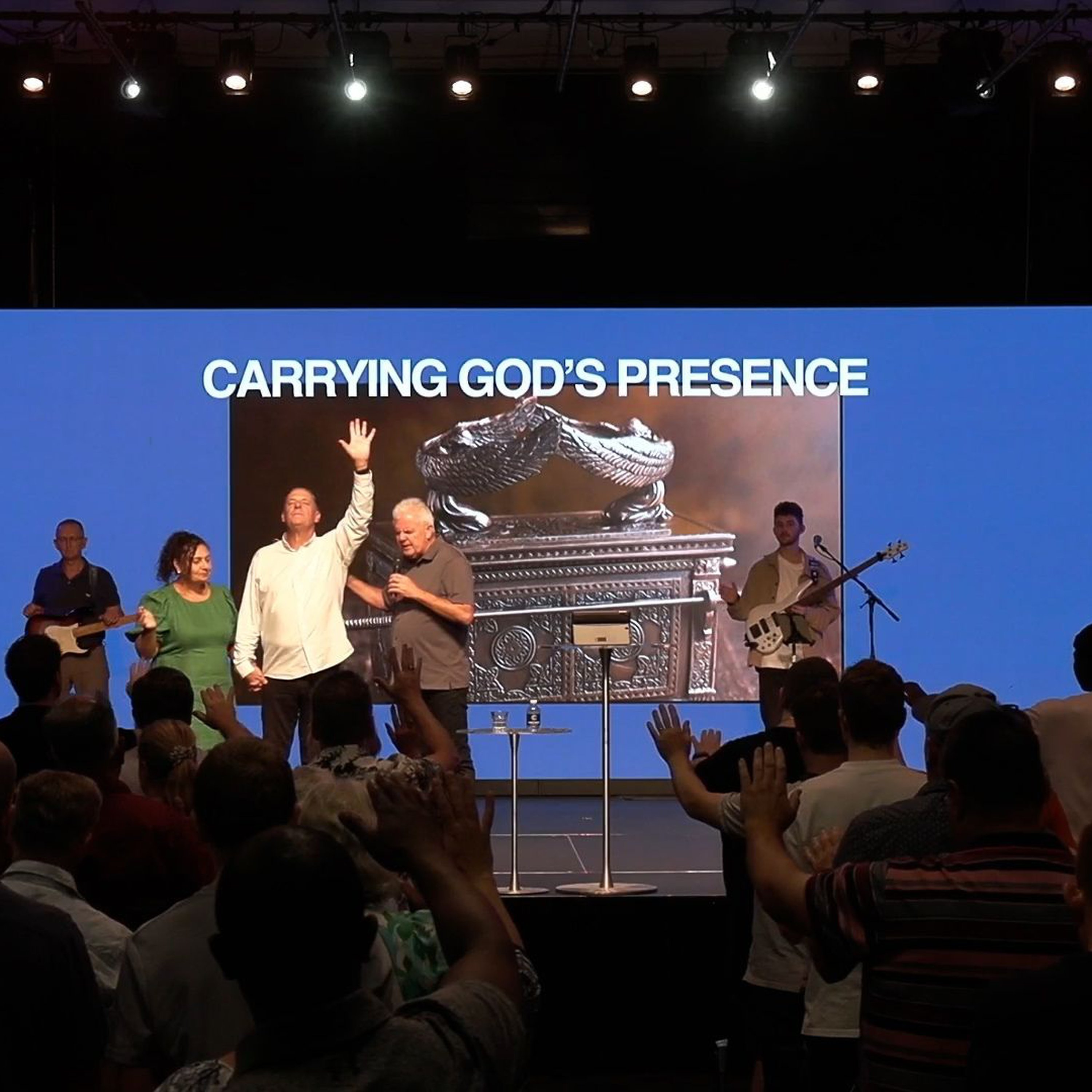 Warner AM - Ps Mark Elmendorp - Carrying God's presence - 07.01.2024 episode artwork
