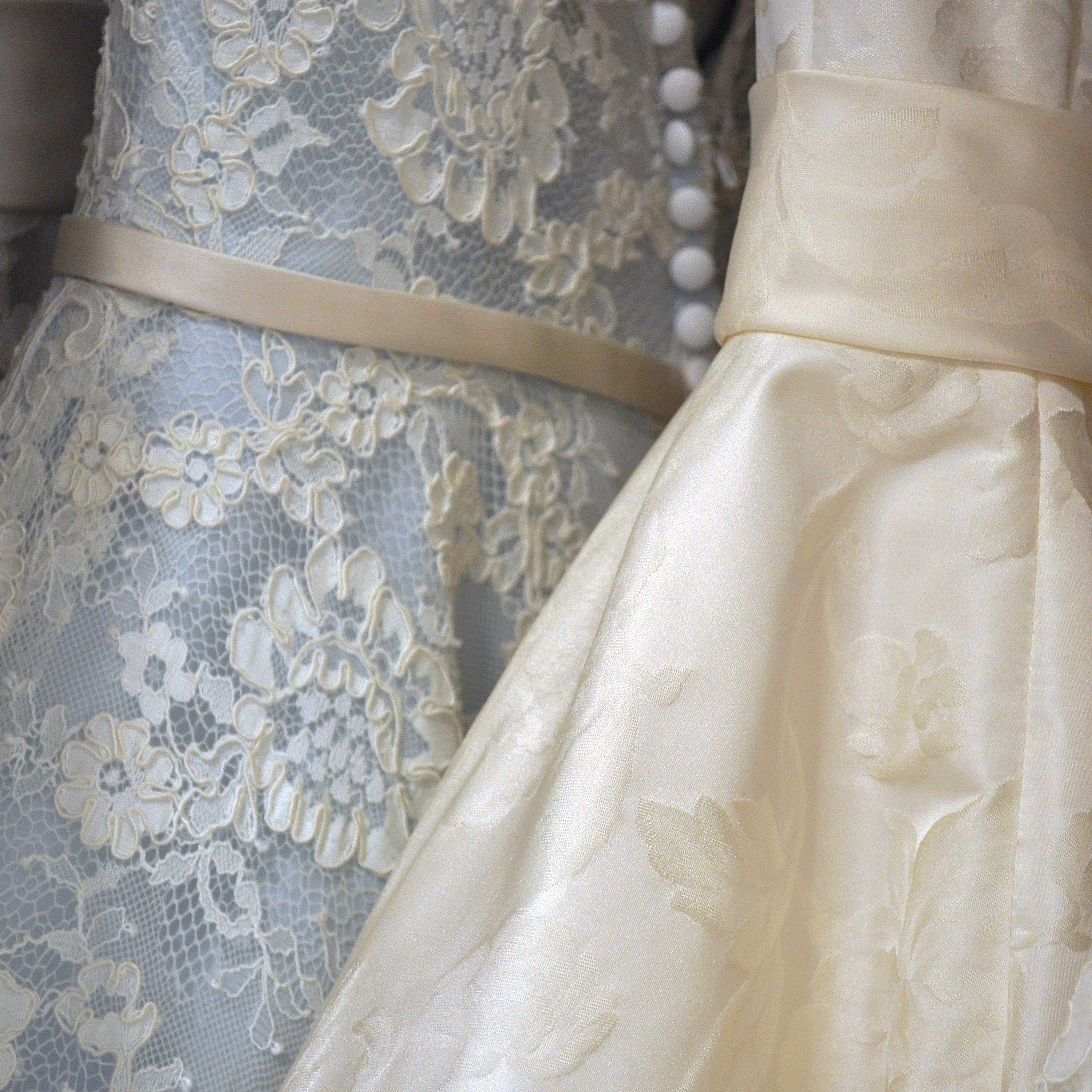 Is It Yes to the Dress? episode artwork